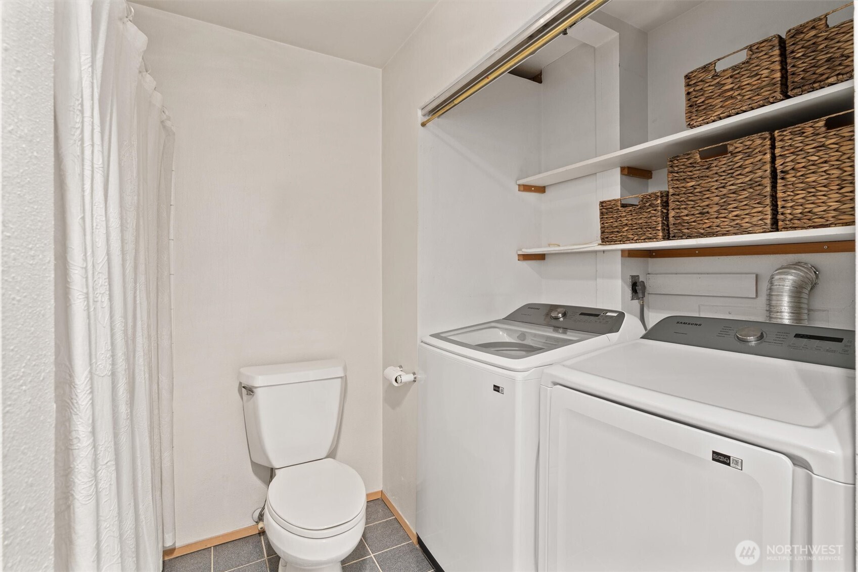 1140 Alki Avenue Southwest, Unit 204 Seattle, WA 98116 - Photo 20 of 31