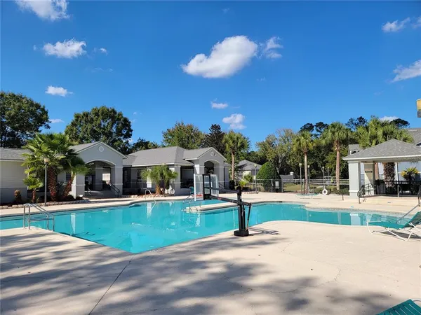 $1,395 | 3705 Southwest 27th Street, Unit 1016, Gainesville, FL 32608