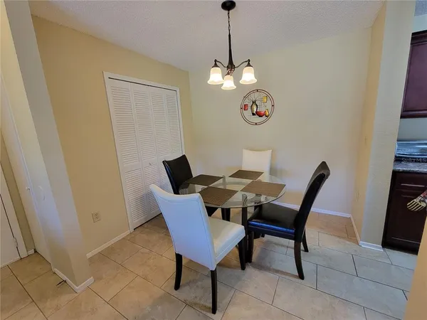 $1,395 | 3705 Southwest 27th Street, Unit 1016, Gainesville, FL 32608