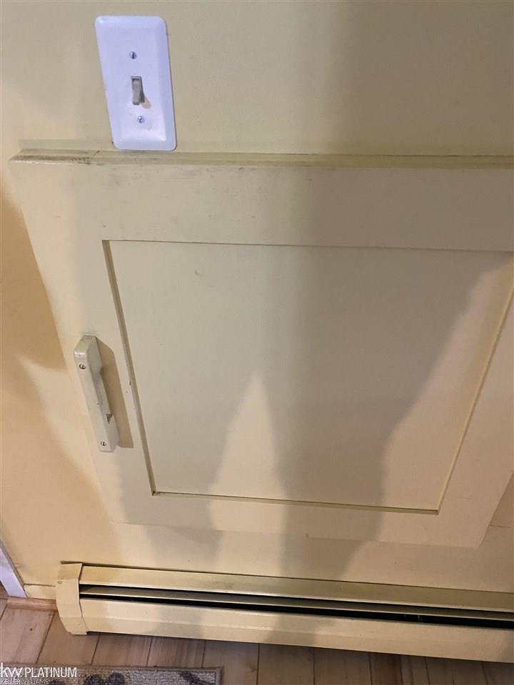 2730 Kronner Road Columbus, MI 48063 - Photo 29 of 78 Cubby to pass groceries f