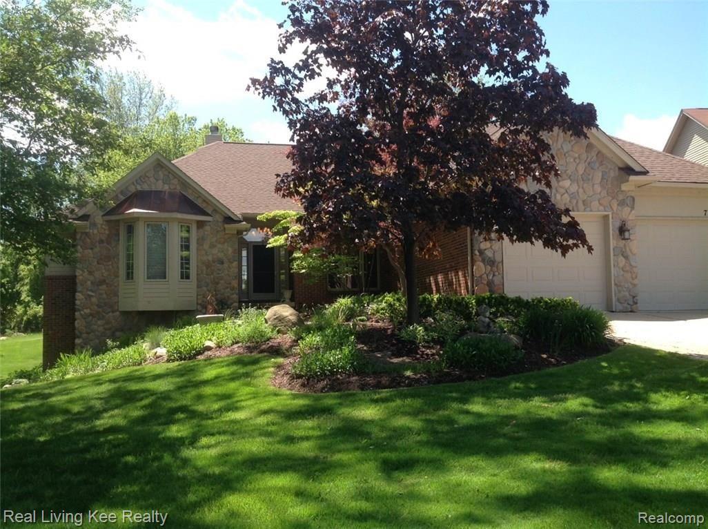 733 Augusta Drive Rochester, MI 48309 - Photo 37 of 53 Exteriot front.jpg