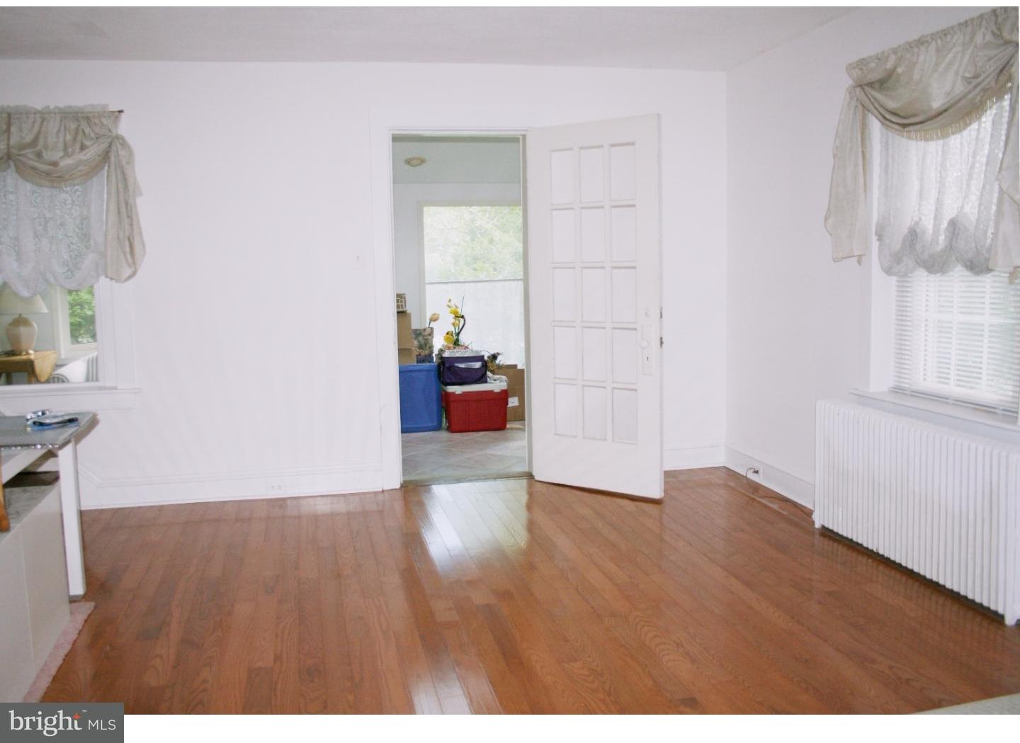 610 Cowpath Road Lansdale, PA 19446 - Photo 12 of 25 Living Room