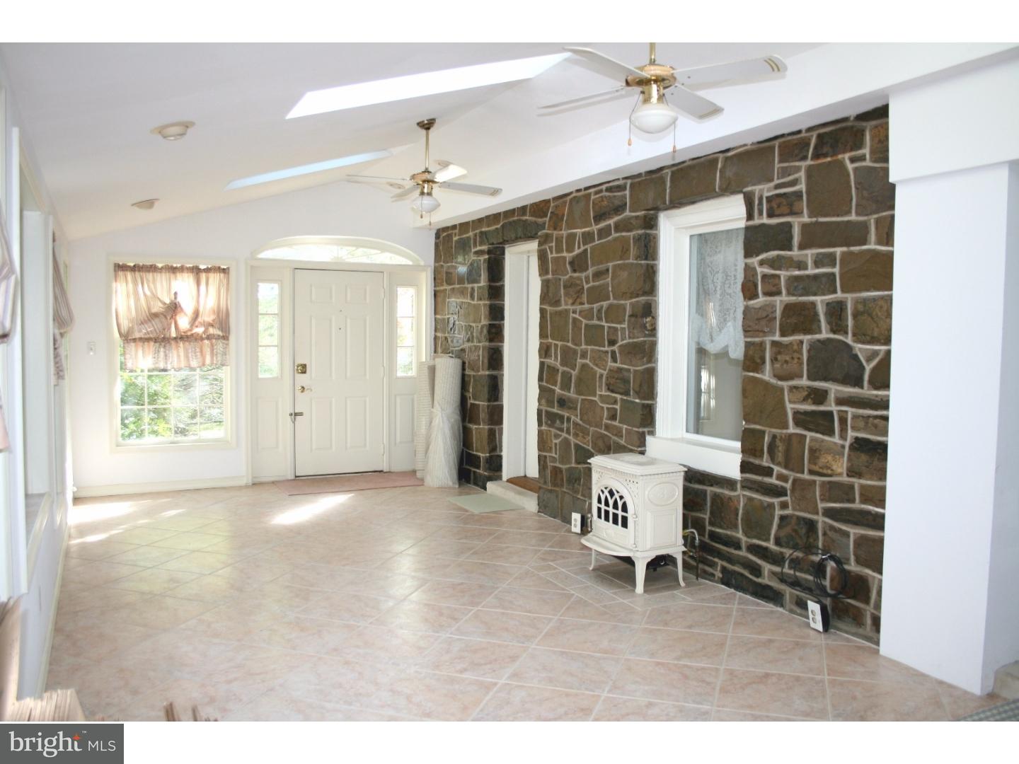 610 Cowpath Road Lansdale, PA 19446 - Photo 3 of 25 Sun Room