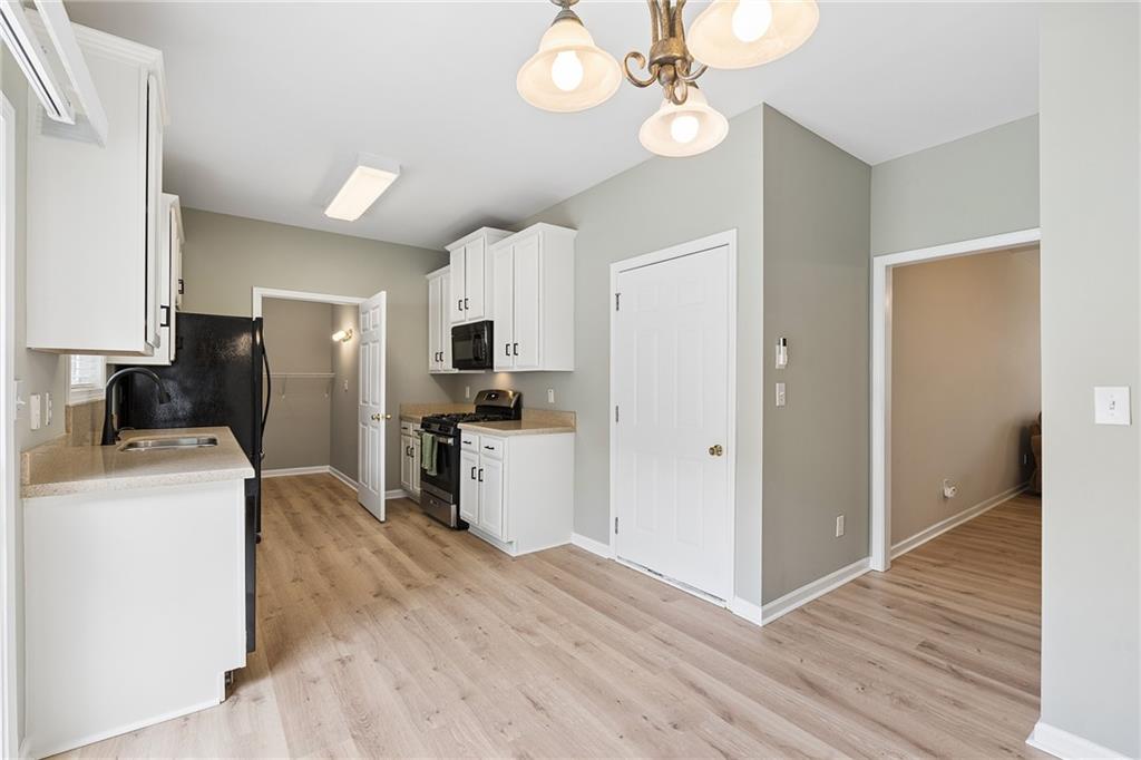 3392 Raes Creek Road Marietta, GA 30008 - Photo 13 of 36 Gallery Image 13