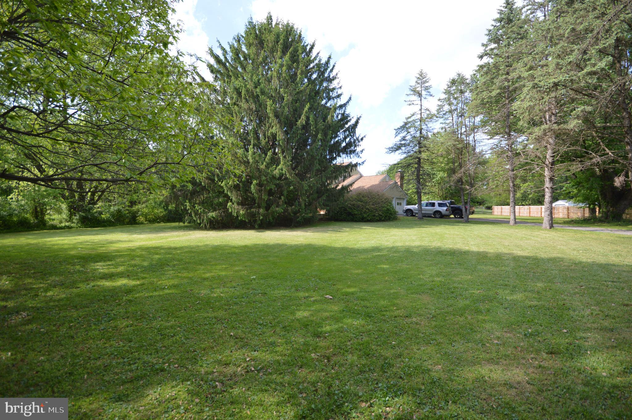 749 Street Road Cochranville, PA 19330 - Photo 7 of 35 Front Lawn