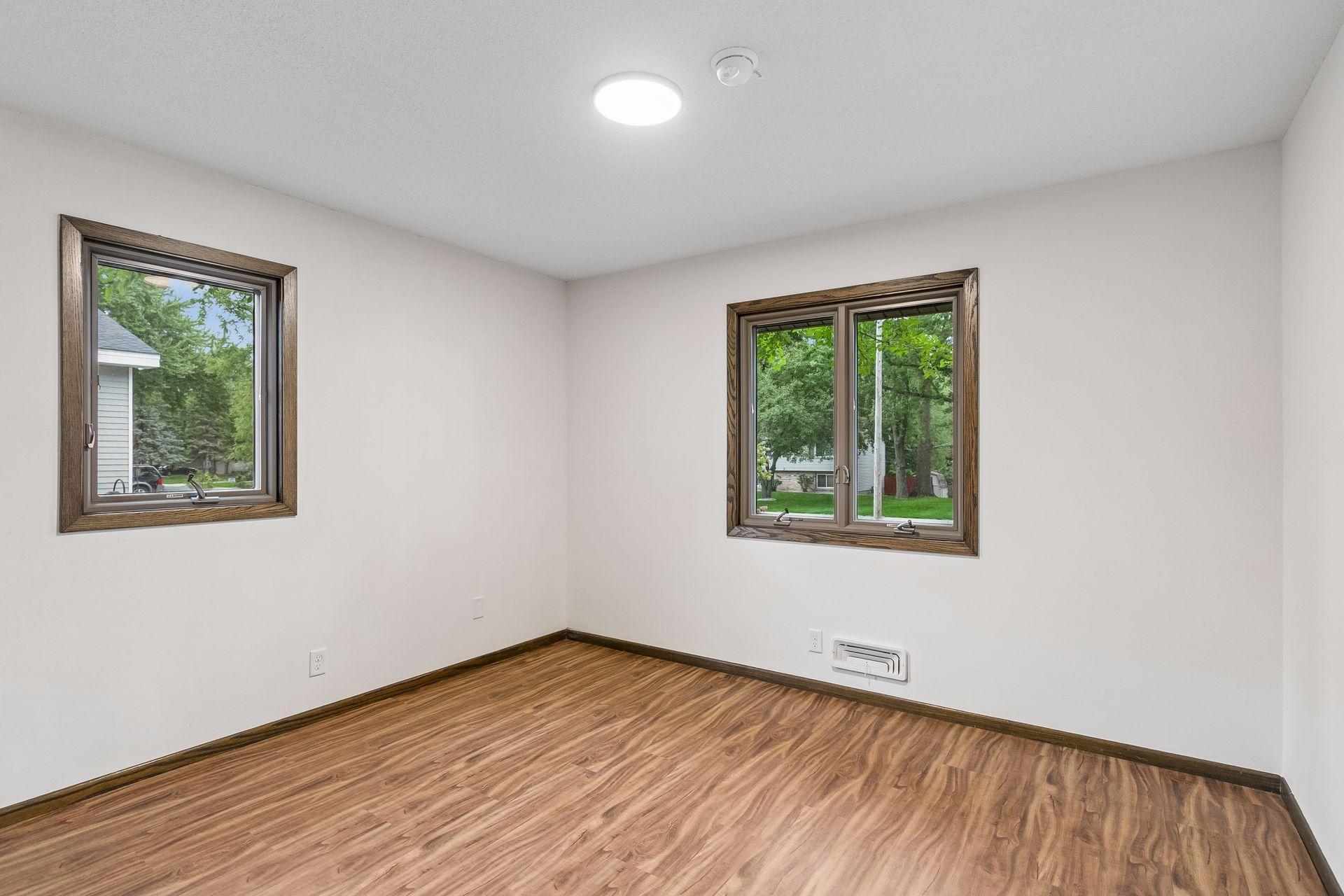 7730 Bona Road Mounds View, MN 55112 - Photo 15 of 26 Gallery Image 15