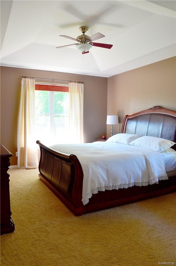 233 Grace Avenue Rochester, MI 48307 - Photo 20 of 31 23 (1).jpg