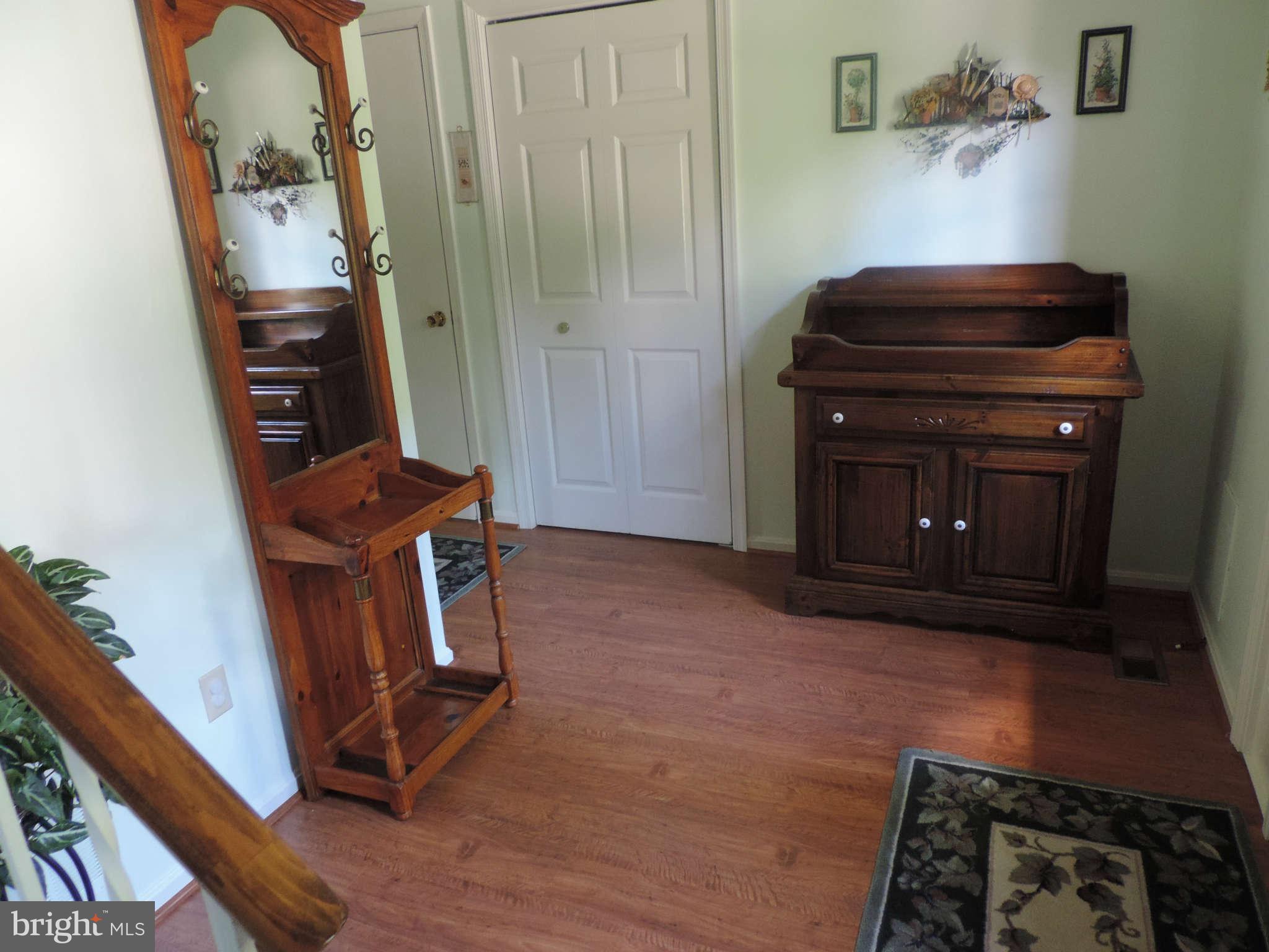 7002 Flax Street Springfield, VA 22152 - Photo 3 of 23 Interior General