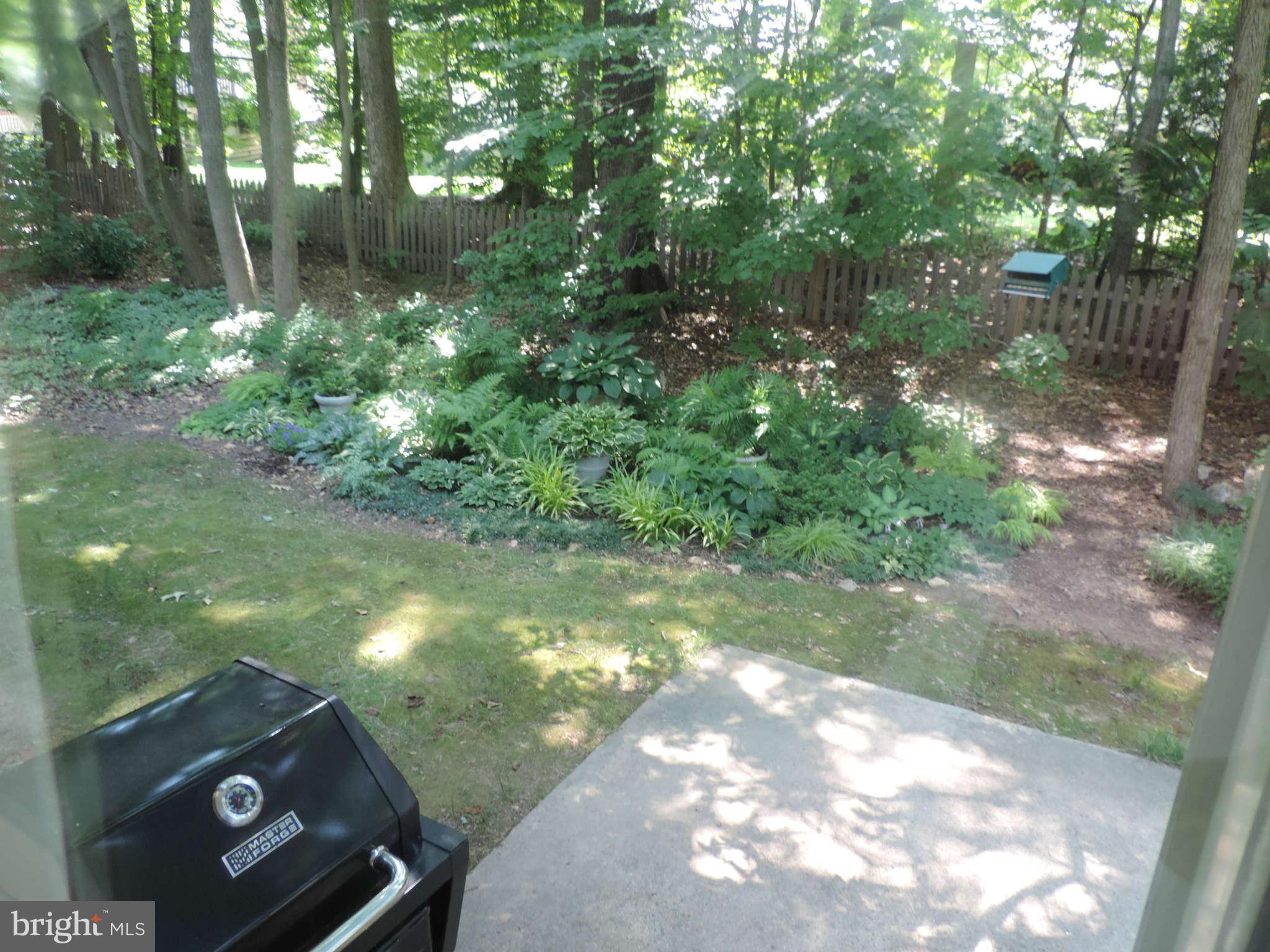 7002 Flax Street Springfield, VA 22152 - Photo 21 of 23 Exterior Rear