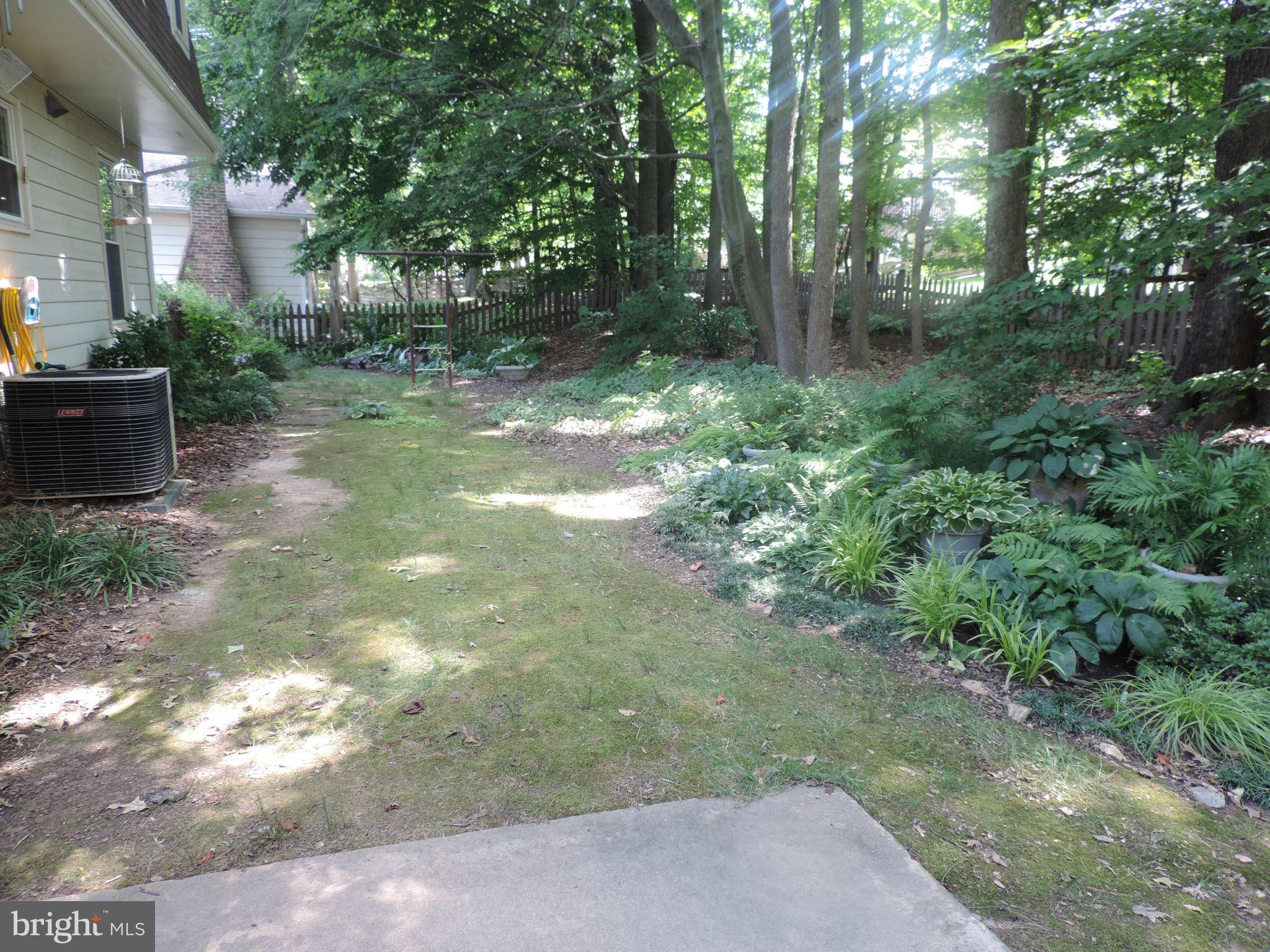 7002 Flax Street Springfield, VA 22152 - Photo 22 of 23 Exterior Rear