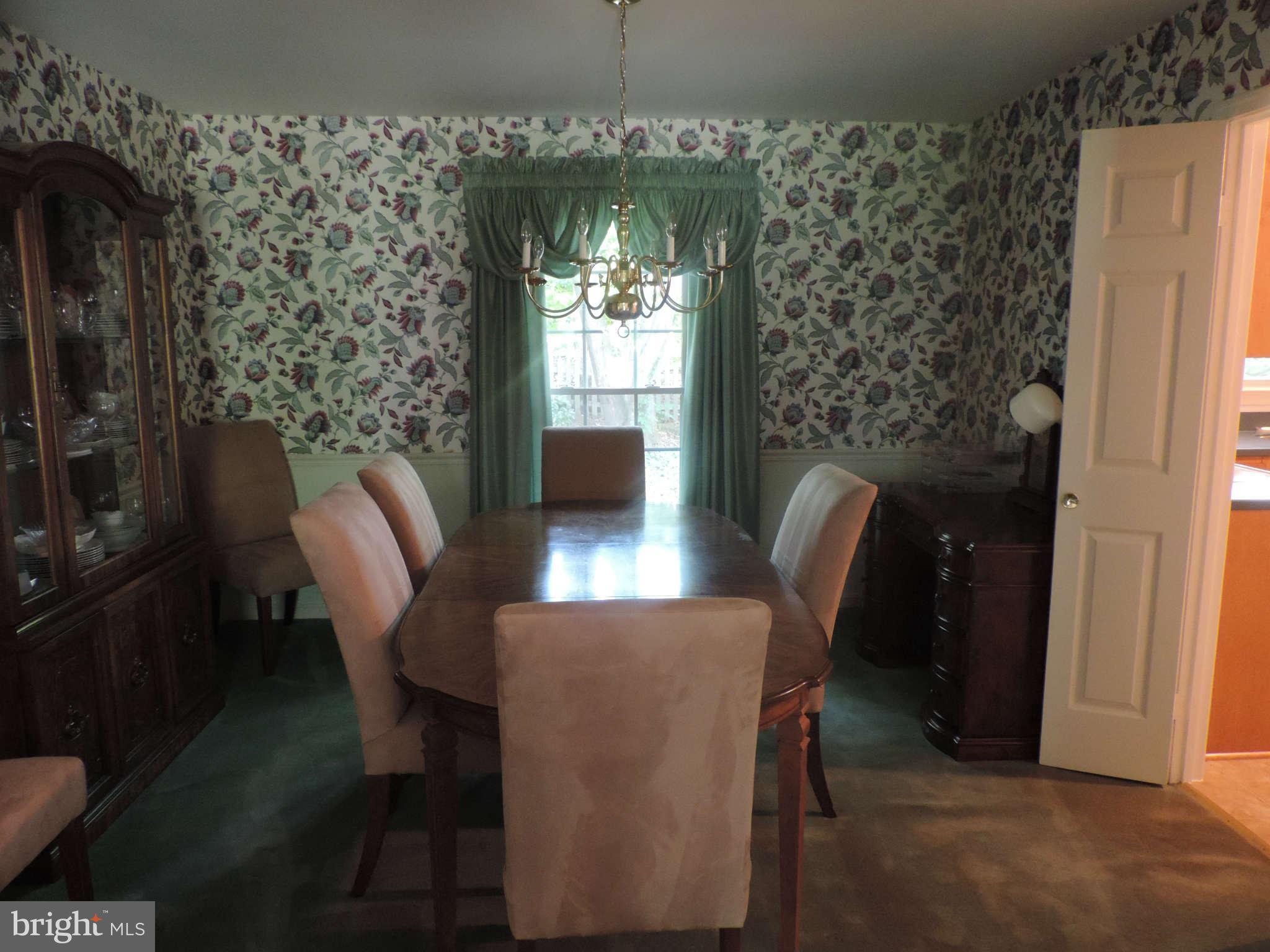 7002 Flax Street Springfield, VA 22152 - Photo 6 of 23 Dining Room