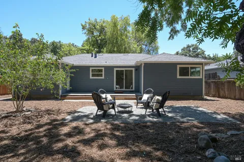 $695,000 | 153 Fairview Lane, Sonoma, CA 95476