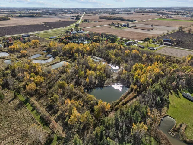 $425,000 | Krueger Road, Black Creek, WI 54106