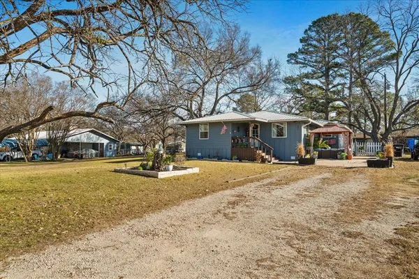 $339,999 | 681 Briggs Boulevard, East Tawakoni, TX 75472