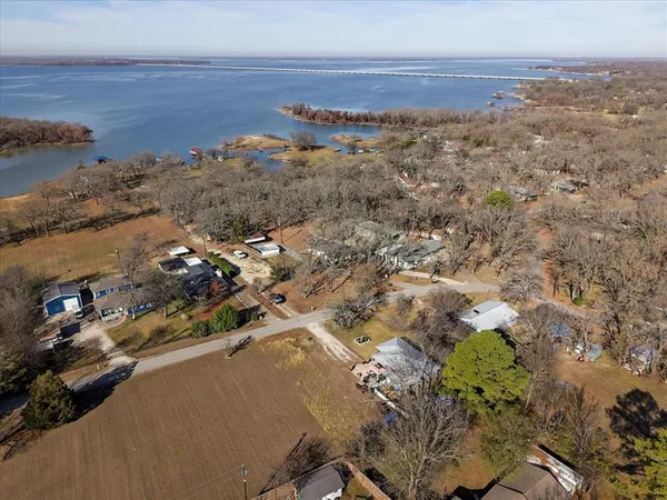 $339,999 | 681 Briggs Boulevard, East Tawakoni, TX 75472