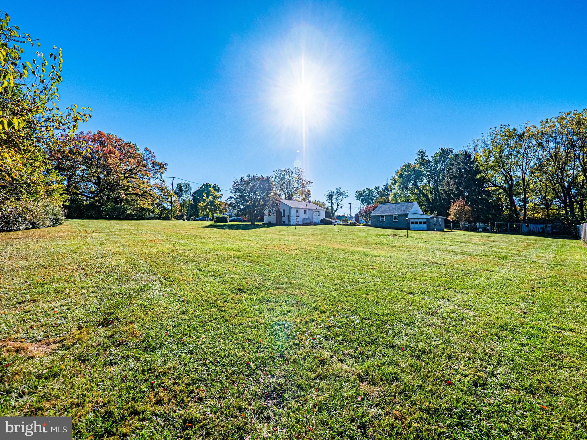17712 Woodwards Store Road Gaithersburg, MD 20877 - Photo 3 of 4 a view of a swimming pool and an outdoor space