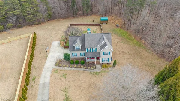$490,000 | 7702 Sorrel Run Court, Summerfield, NC 27358