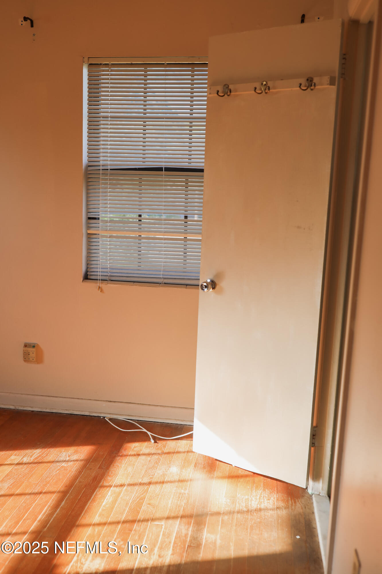 7077 Holiday Road North Jacksonville, FL 32216 - Photo 13 of 25 7077 Holiday #13