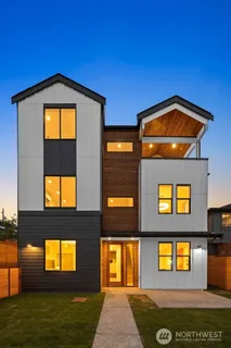 $1,049,950 | 5921 32nd Avenue Southwest, Seattle, WA 98126