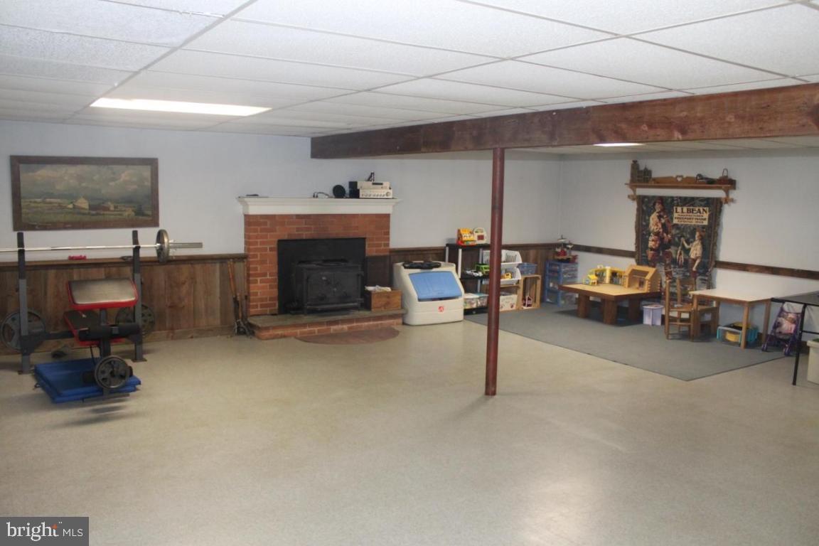 1046 Central Manor Road Lancaster, PA 17603 - Photo 17 of 25 Gallery Image 17