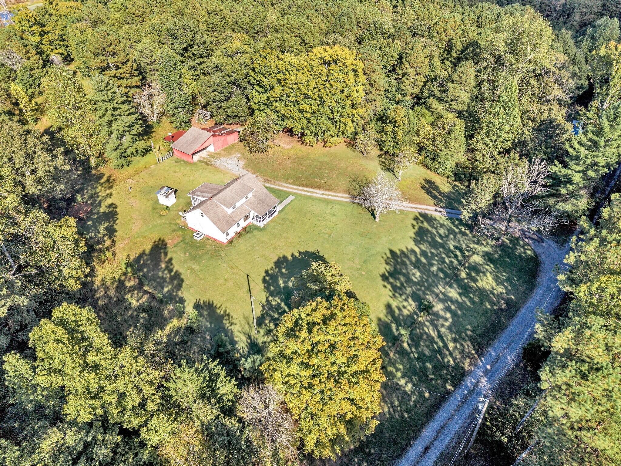 395 Sipes Road Southwest Cleveland, TN 37311 - Photo 3 of 34 Gallery Image 3