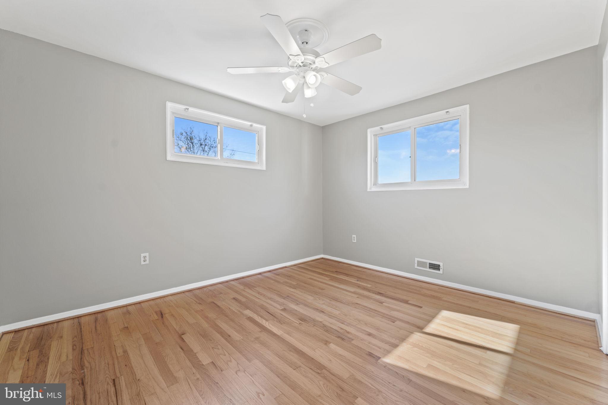 12118 Livingston Street Silver Spring, MD 20902 - Photo 16 of 42 Primary bedroom