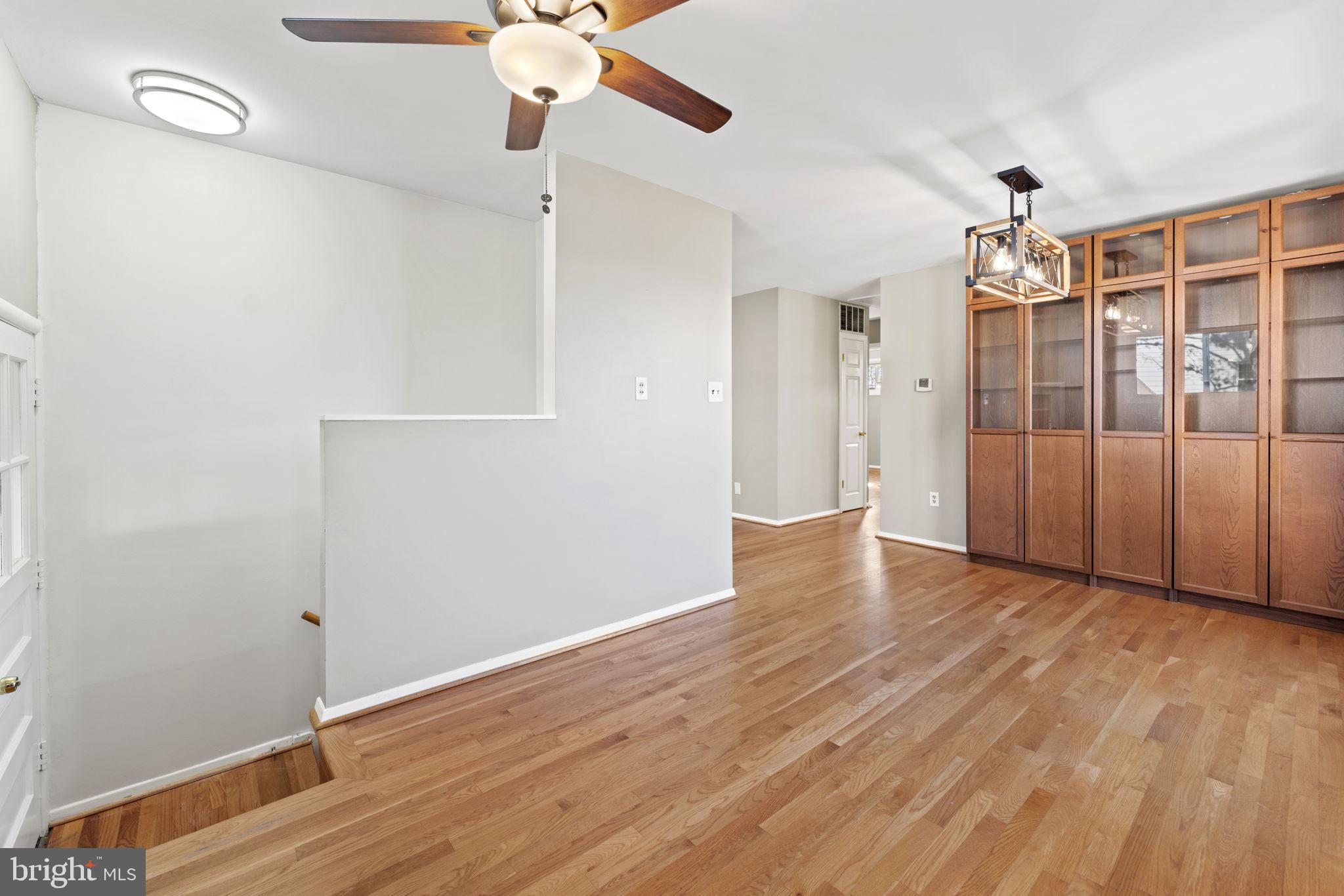 12118 Livingston Street Silver Spring, MD 20902 - Photo 9 of 42 Gallery Image 9