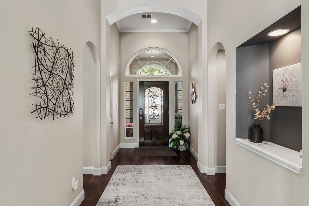 6913 Auckland Drive Austin, TX 78749 - Photo 5 of 39