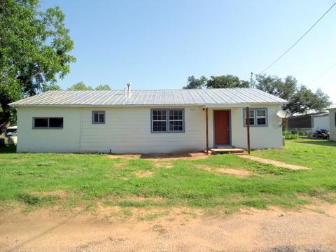 1224 Loving Street Mason, TX 76856 - Photo 1 of 9 Main View