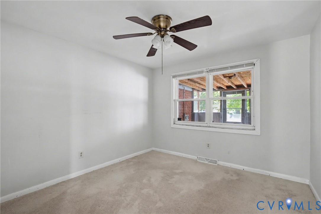 407 Henry Street Suffolk, VA 23434 - Photo 10 of 17