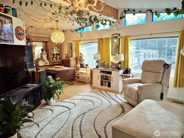 $169,900 | 16300 State Highway, Unit 50, Poulsbo, WA 98370