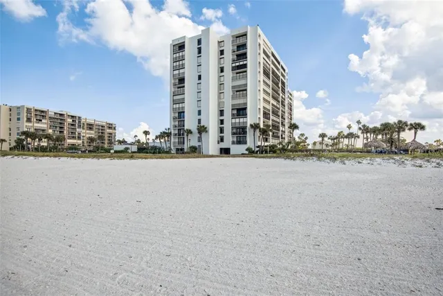 $3,800 | 1460 Gulf Boulevard, Unit 912, Clearwater Beach, FL 33767