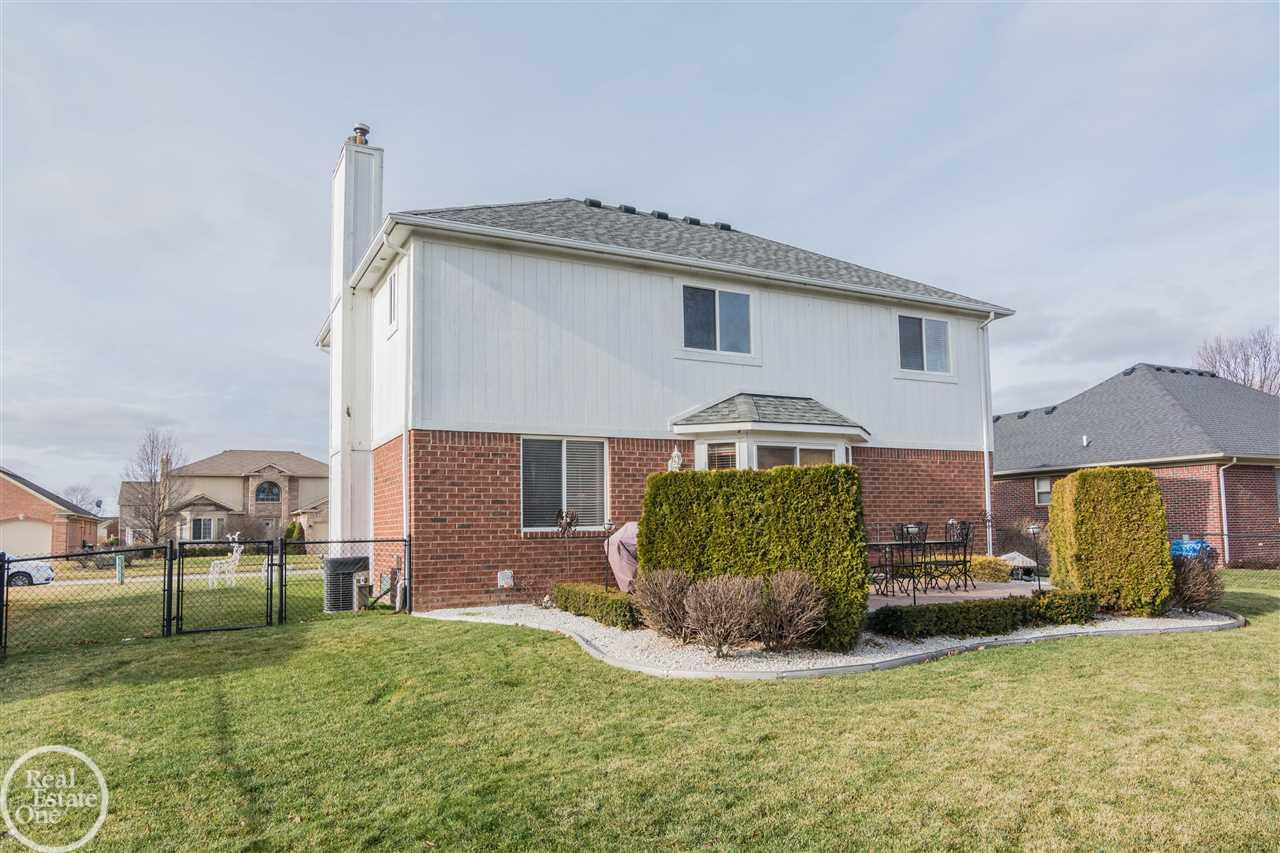 55542 Raspberry Drive Macomb, MI 48042 - Photo 5 of 43 50031094-4.JPG