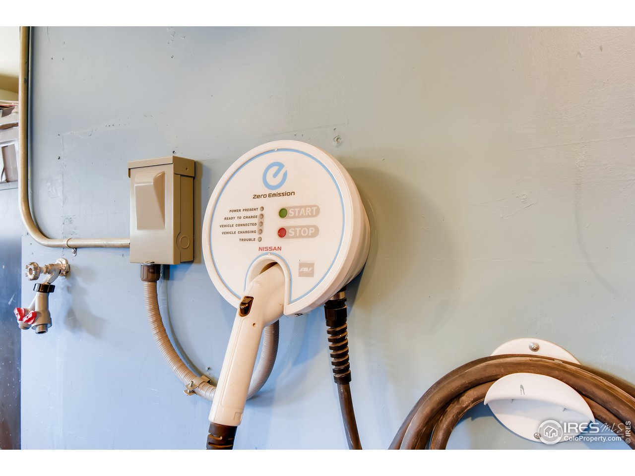 1069 Brook Road Boulder, CO 80302 - Photo 24 of 38 Electric car charger