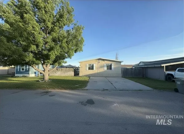 $149,900 | 1715 Windmere Drive, Mountain Home, ID 83647