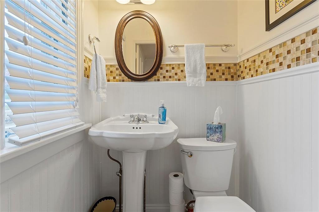 1326 Washington Road Pittsburgh, PA 15228 - Photo 11 of 25 Gallery Image 11