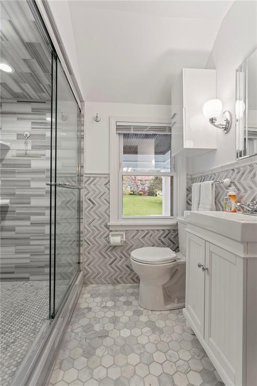 1326 Washington Road Pittsburgh, PA 15228 - Photo 18 of 25 Gallery Image 18
