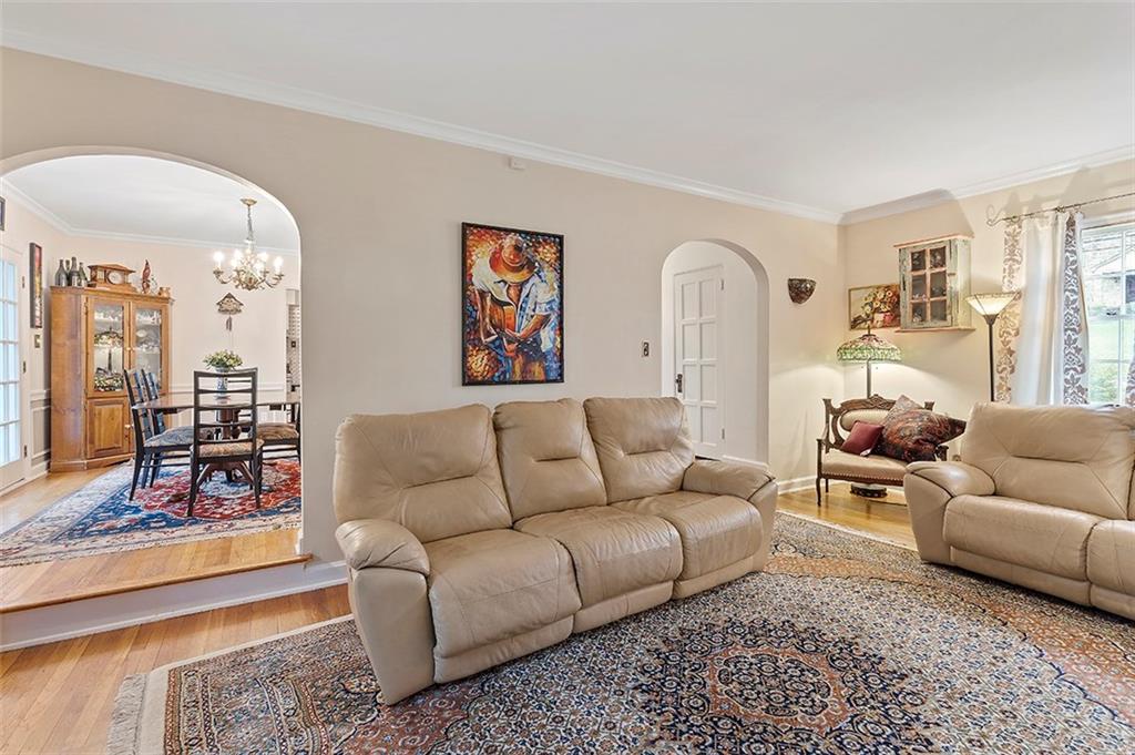 1326 Washington Road Pittsburgh, PA 15228 - Photo 5 of 25 Gallery Image 5