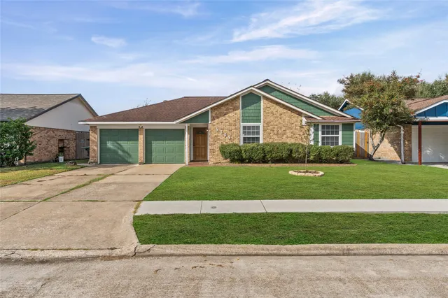 $264,900 | 4304 Fairway Street, Pasadena, TX 77505