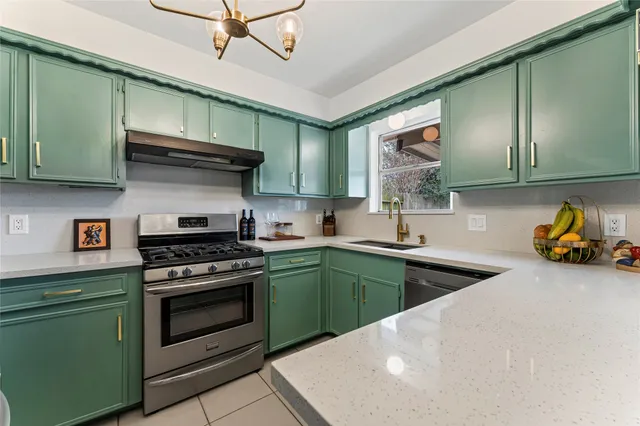 $264,900 | 4304 Fairway Street, Pasadena, TX 77505