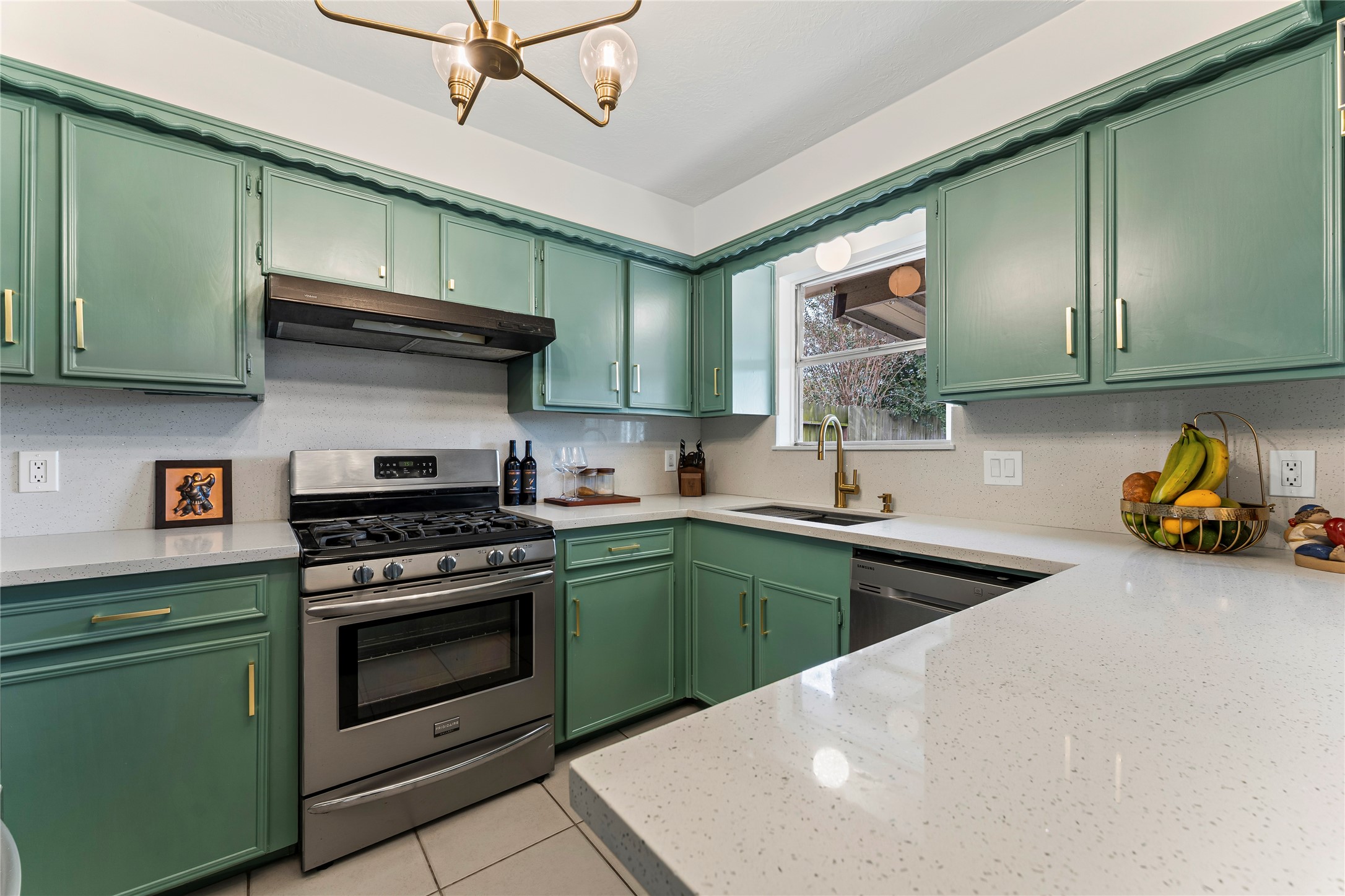 4304 Fairway Street Pasadena, TX 77505 - Photo 9 of 18