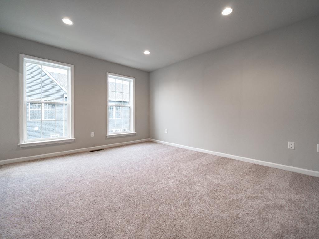 3106 Tulane Way Bridgeville, PA 15017 - Photo 13 of 25 an empty room with windows