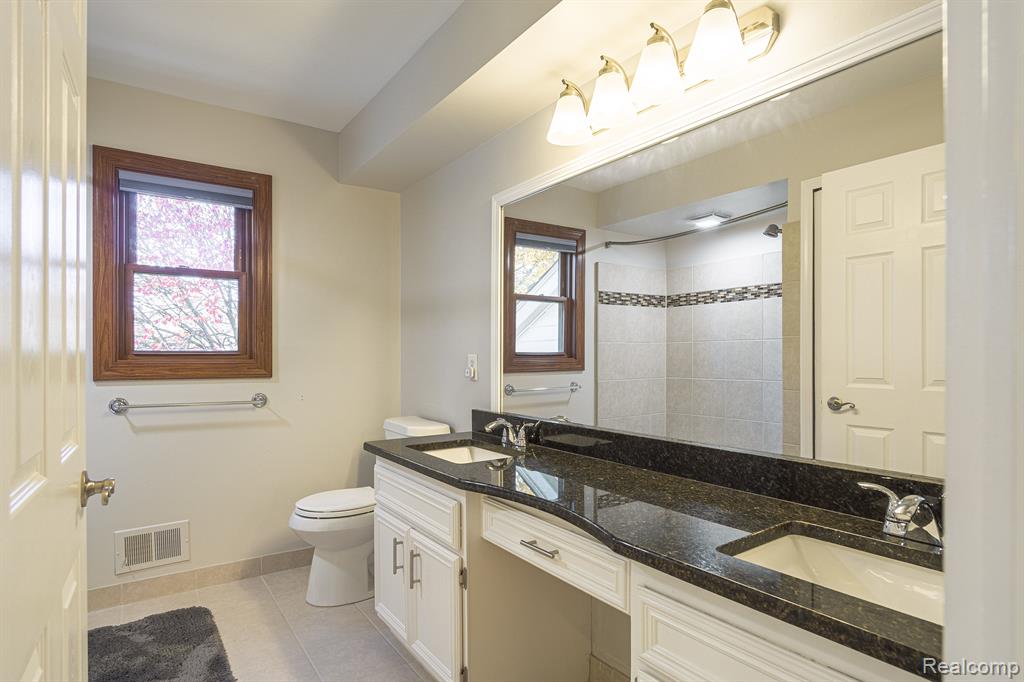 733 Timberline Drive Rochester Hills, MI 48309 - Photo 38 of 62