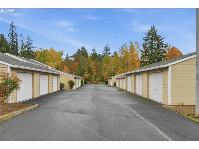 $259,500 | 13216 Northeast Salmon Creek Avenue, Unit A4, Vancouver, WA 98686