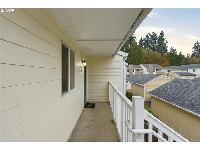 $259,500 | 13216 Northeast Salmon Creek Avenue, Unit A4, Vancouver, WA 98686