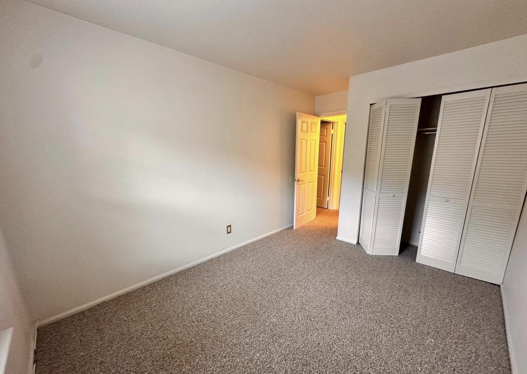 507 A Ralston Drive Mount Laurel, NJ 08054 - Photo 10 of 11 Spacious 2nd room with natural light.