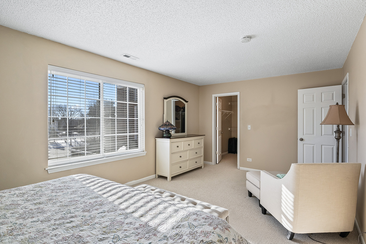 520 Biesterfield Road, Unit 213D Elk Grove Village, IL 60007 - Photo 19 of 26