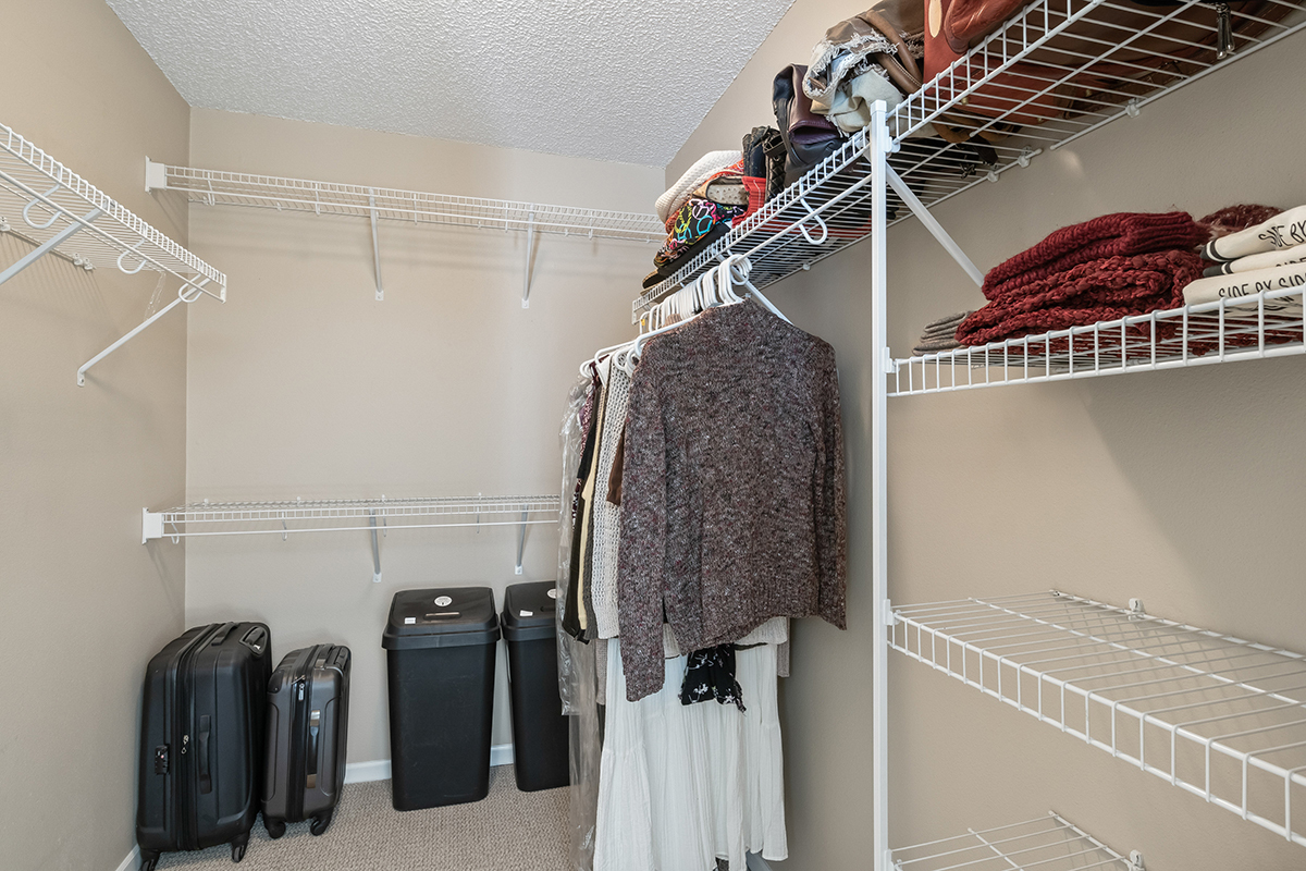 520 Biesterfield Road, Unit 213D Elk Grove Village, IL 60007 - Photo 20 of 26