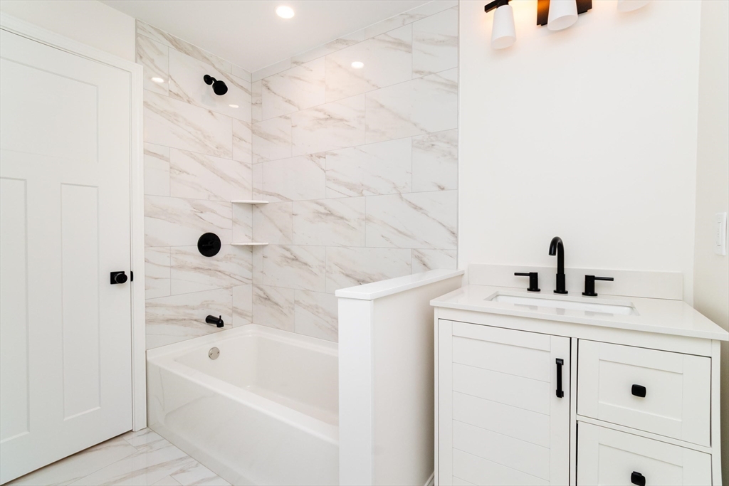 24 Vernon Road Medway, MA 02053 - Photo 7 of 15