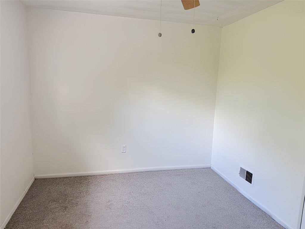 279 Olympic Road Pittsburgh, PA 15236 - Photo 20 of 25 a view of small space